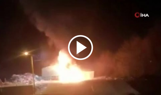 Samsun'da çöp yüklü tır alev alev yandı - Video Haber