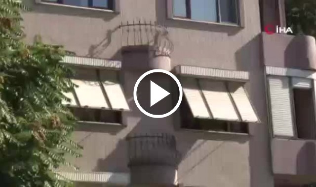 Kadıköy’de görenleri Fransız bırakan ‘Fransız balkon’