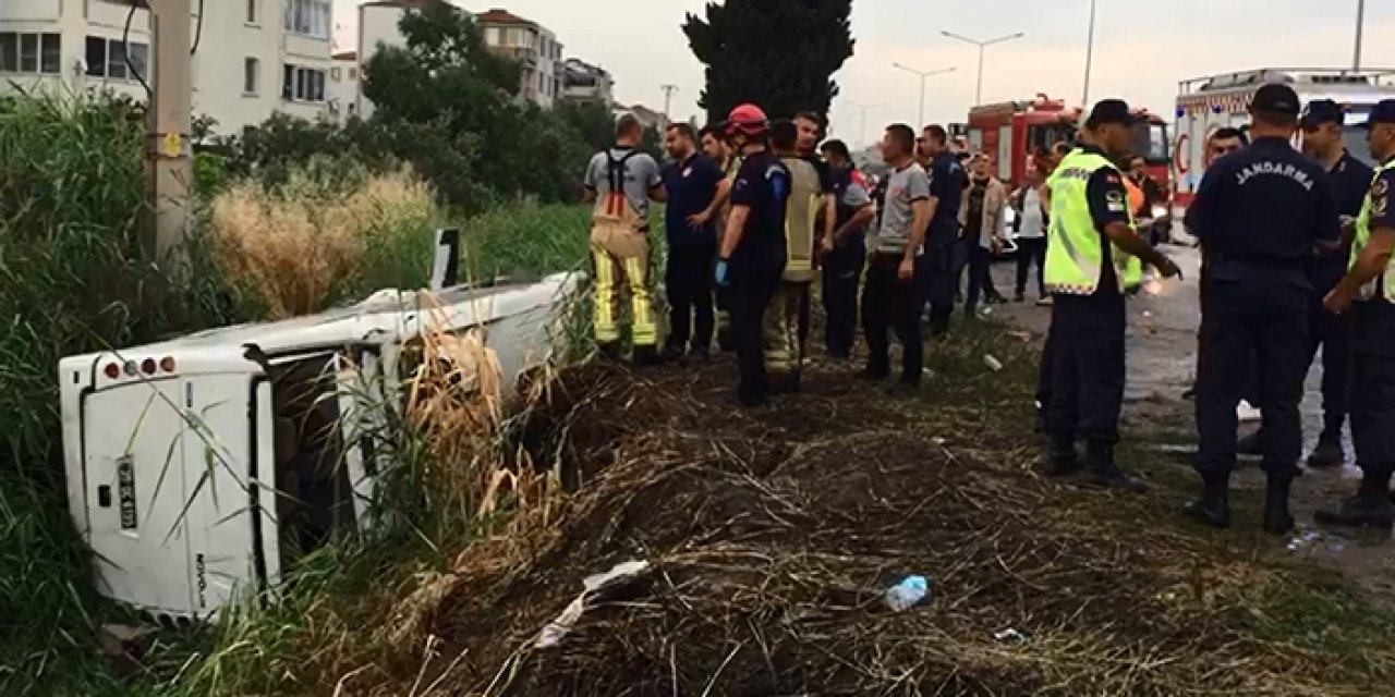 İzmir'de feci kaza! Cezaevi aracı devrildi, 10 asker yaralandı