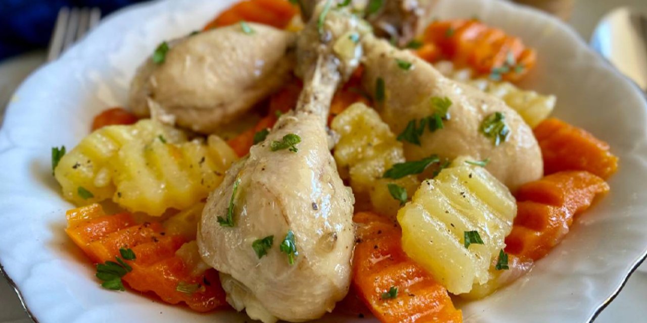 Sebzeli tavuk haşlama nasıl yapılır? En lezzetli tavuk haşlama tarifi!