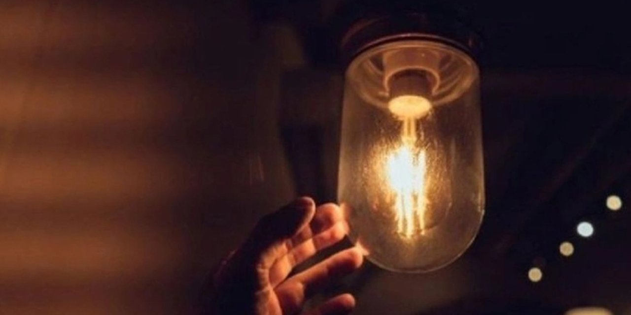 Trabzon’un merkezi elektriksiz kaldı! Elektrikler ne zaman gelecek?