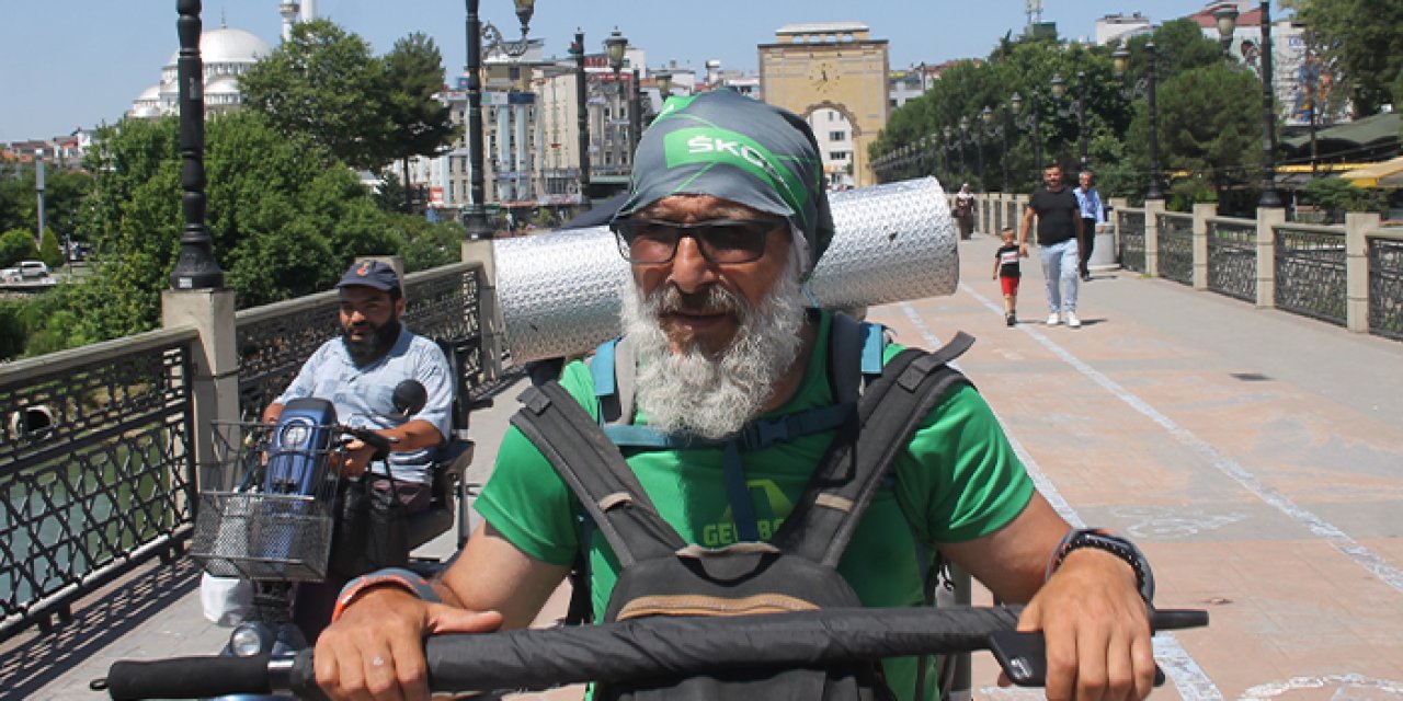 Samsun'da okuduğu kitaptan etkilenip yürüyerek Türkiye turuna çıktı