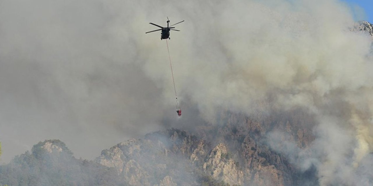 Antalya Kemer'deki orman yangınına müdahale sürüyor