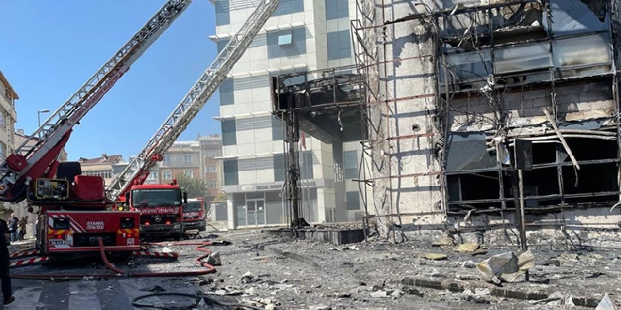 İstanbul'da kültür merkezinde yangın çıktı