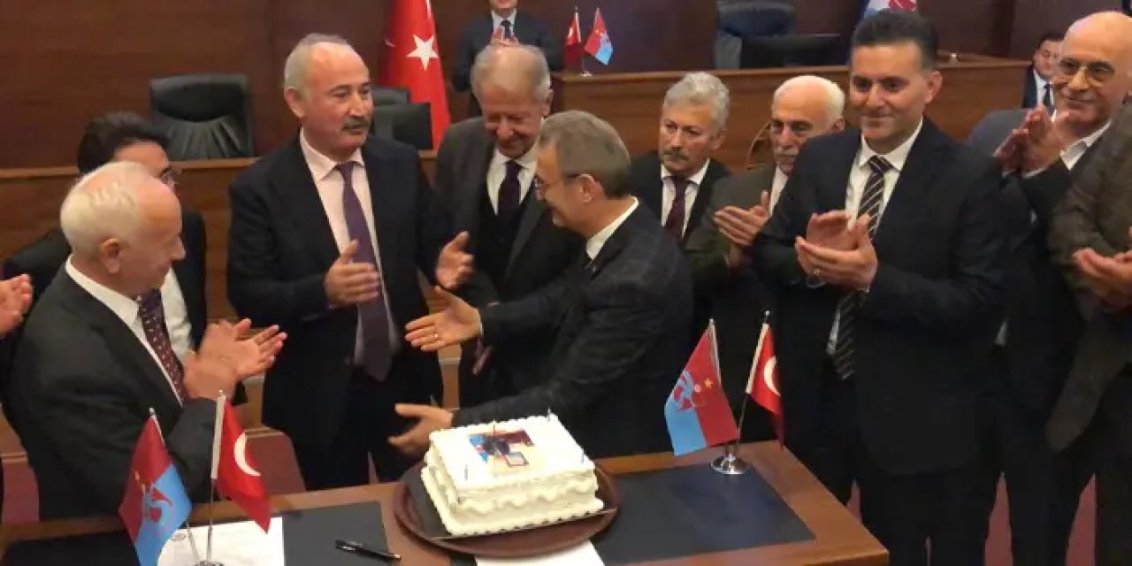 Trabzon Büyükşehir Belediye Başkan Vekili Atilla Ataman'a doğum günü kutlaması