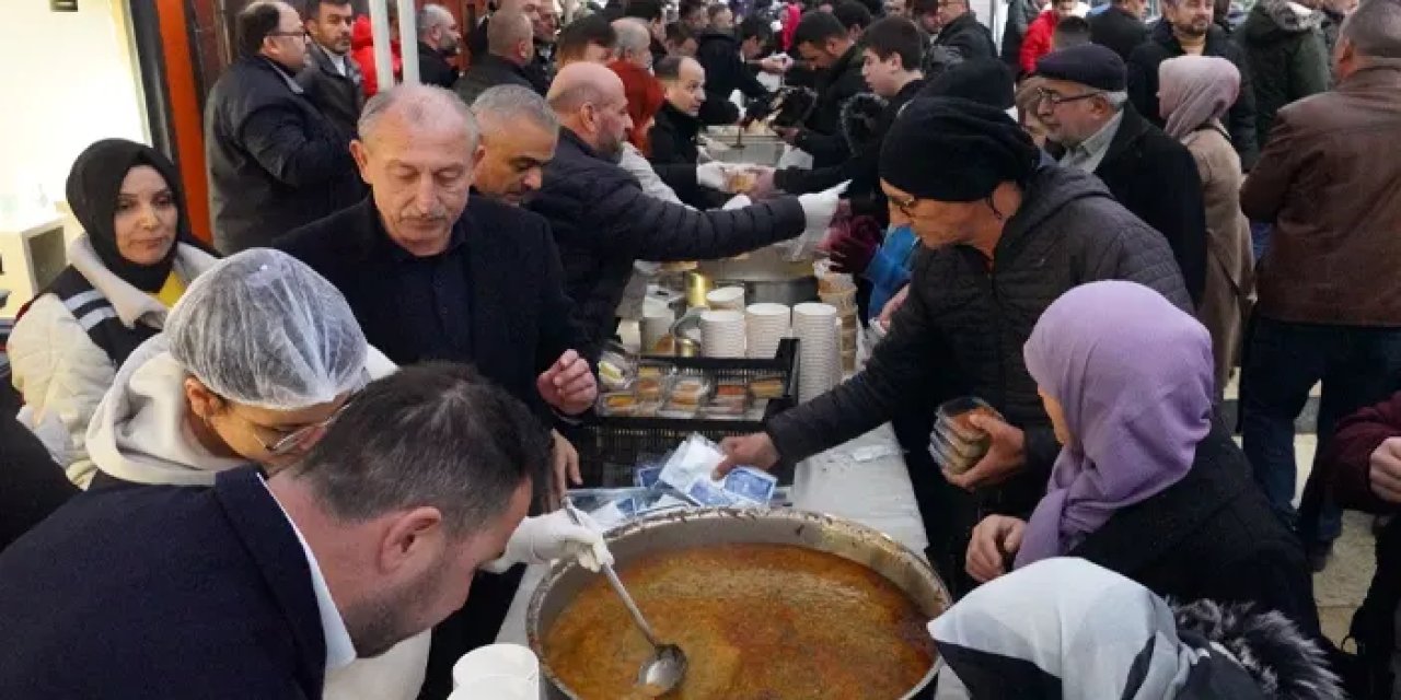 Karadeniz'in 2 ilinde 3 bin kişiye karalahana çorbası dağıtıldı