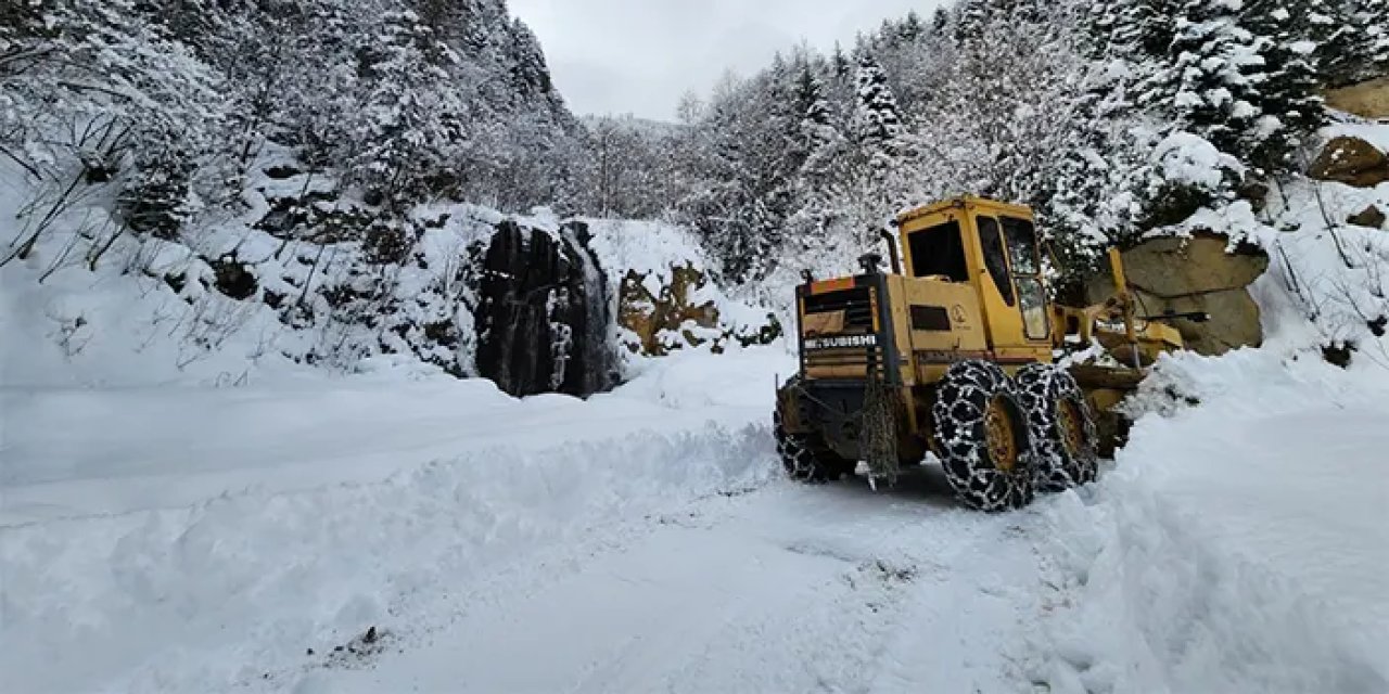 Rize'de kar etkisini gösterdi! 31 köy yolunda ulaşım yok