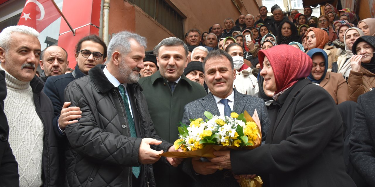 Gümüşhane'de AK Parti Belediye Başkan adayı Çimen coşku ile karşılandı