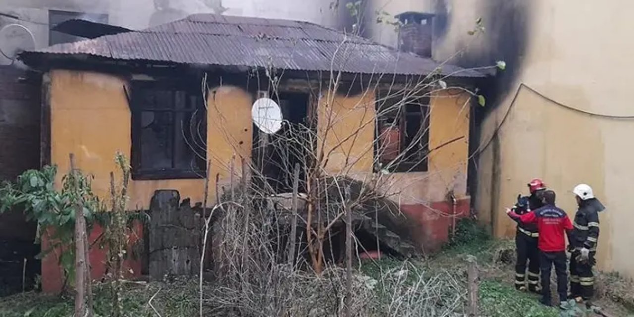 Giresun'da metruk ev yandı!