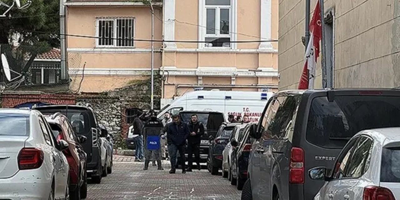 İstanbul'da Santa Maria Kilisesi'nde silahlı saldırı! 1 kişi öldü