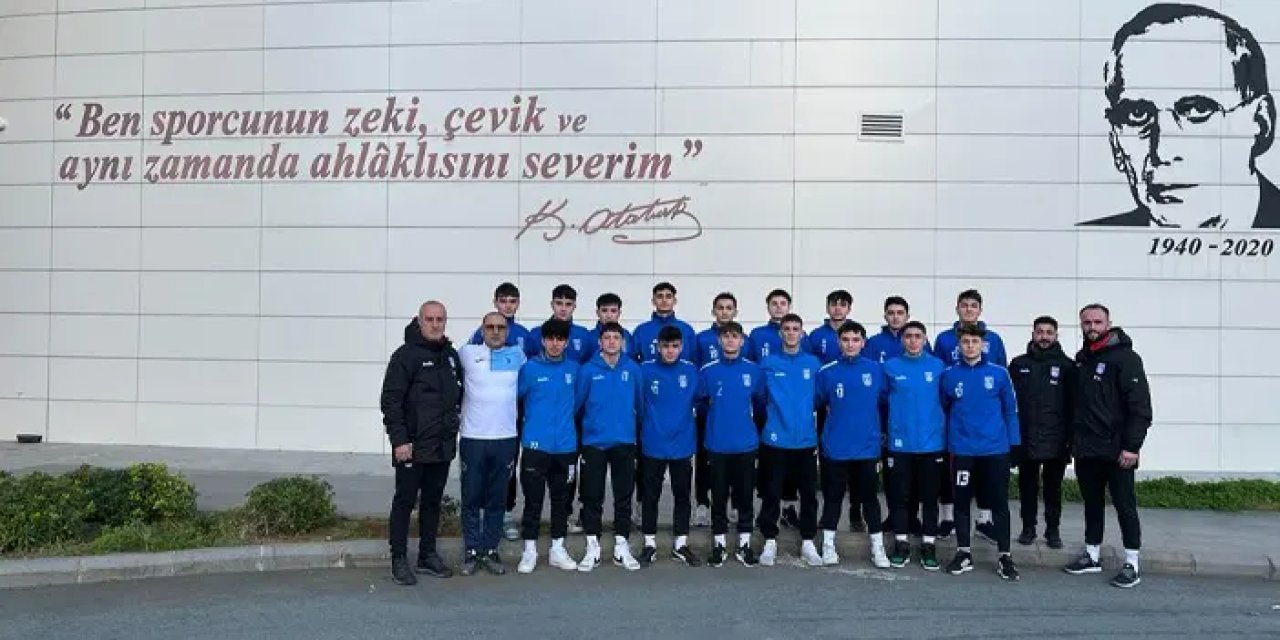 Beşikdüzüspor U17 takımı Trabzonspor Akademesi'ni gezdi