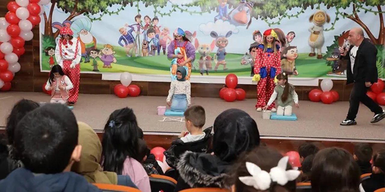 Bayburt'un kurtuluşunun 106'ncı yılında çocuklar için eğlence programı