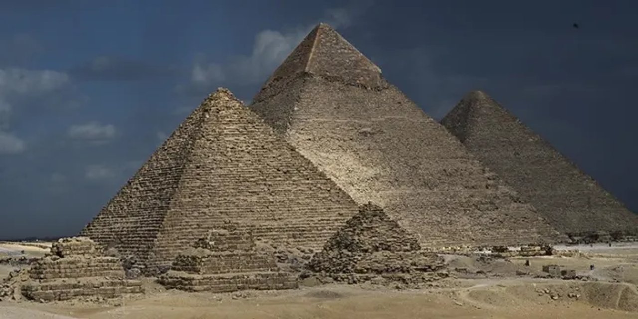 Mısır piramitleri çekim noktası! 14,9 Milyon turisti ağırladı