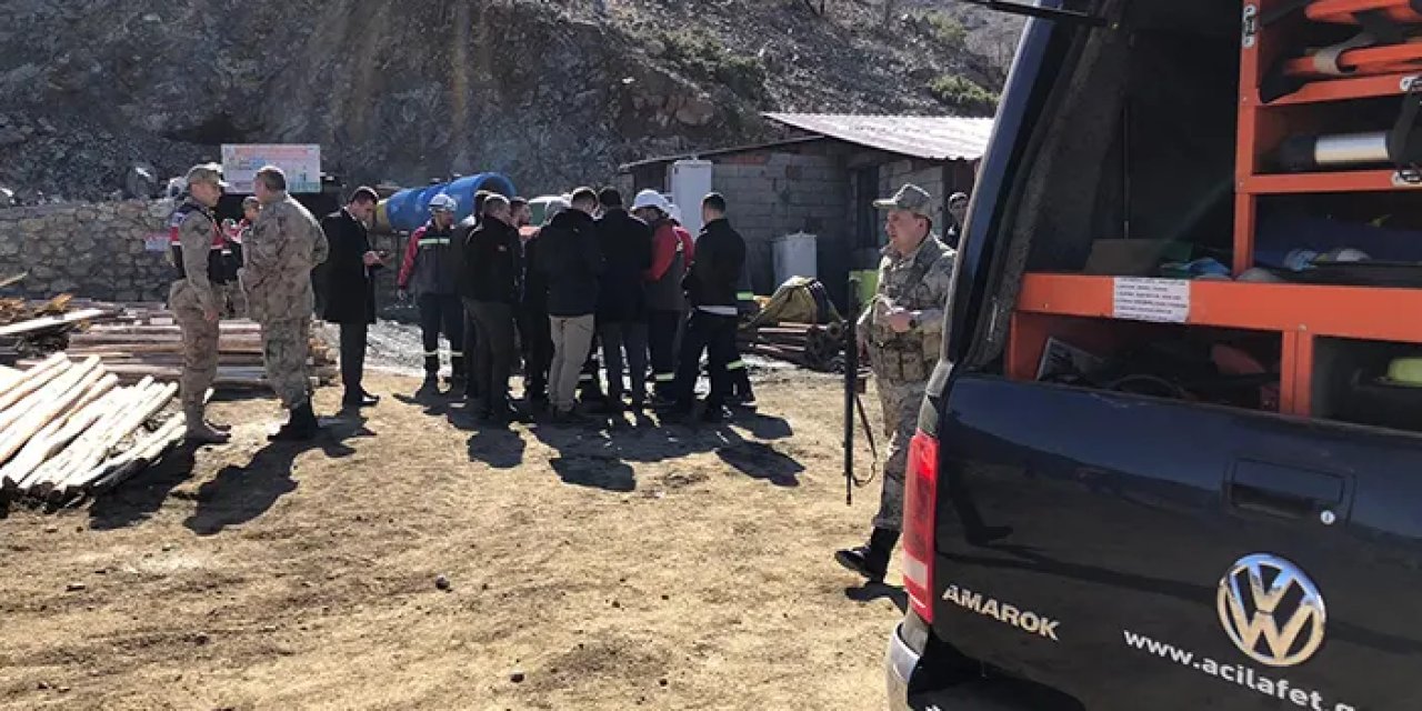 Elazığ Palu'da maden ocağında göçük! 3 Kişi kurtarıldı 1 Kişi göçük altında