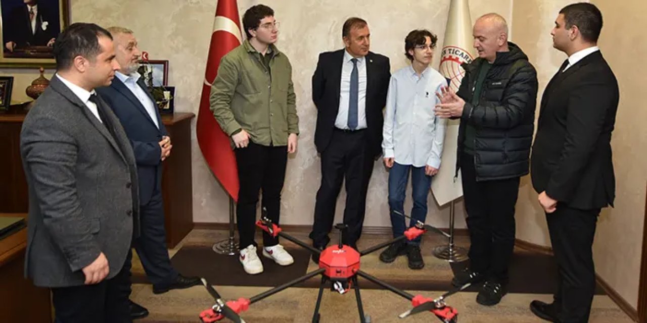 Trabzon'da lise öğrencileri çok amaçlı dron geliştirdi