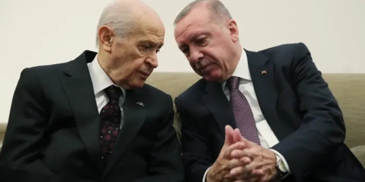 Devlet Bahçeli'den Cumhurbaşkanı Erdoğan'a 70 adet gül