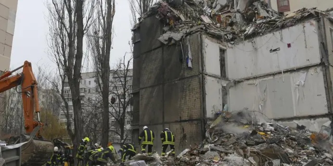 Rusya, Odessa'da apartman vurdu! 3 kişi öldü, 8 kişi yaralandı
