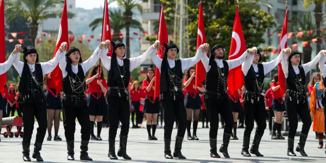 Trabzon halk oyunları nelerdir? Ritmin ve müziğin dansı