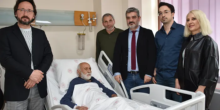 Trabzon'da tıbbi bir ilk! Kalp kapağı boynundan yapılan operasyonla değiştirildi
