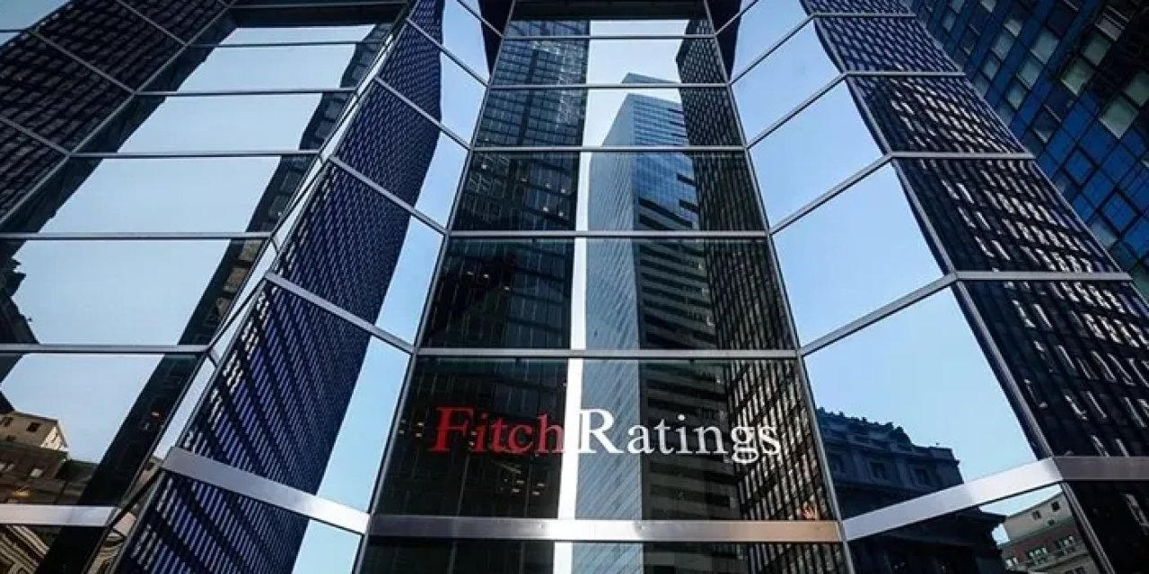 Fitch Ratings, Türkiye'nin Kredi Notunu "B+"ya Yükseltti, Görünümü "Pozitif"e Çevirdi
