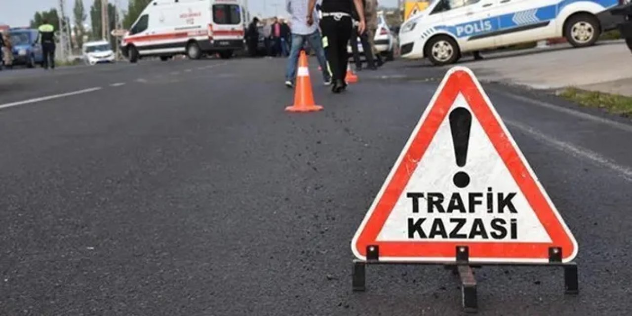 Trabzon'da kaza! Otomobil otobüse çarptı! 1 Yaralı