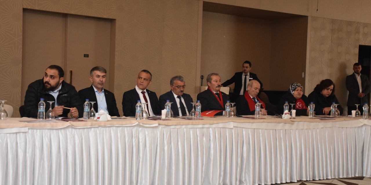 Gümüşhane'de MHP proje tanıtım toplantısı! Büyükşehir Belediye Başkan Adayı Başer projelerini tanıttı
