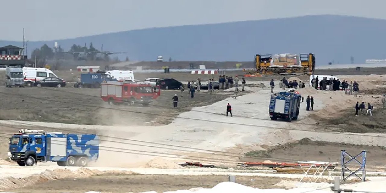 Konya'da Türk Yıldızları eğitim uçağı düştü! 1 Şehit