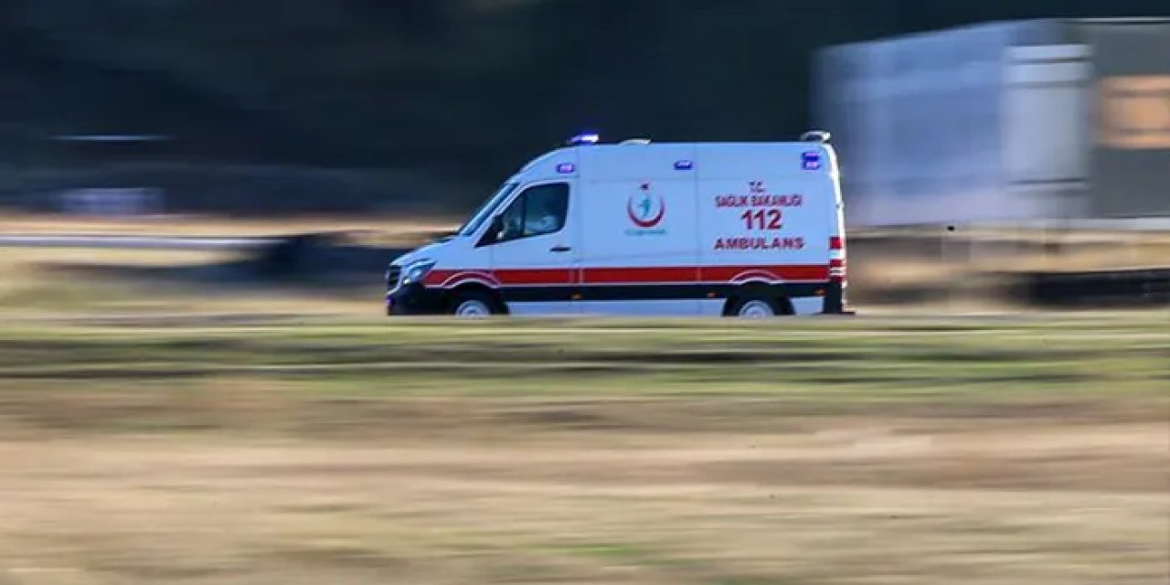 Bursa'da minibüs ile otomobil çarpıştı! 1'i bebek 4 yaralı