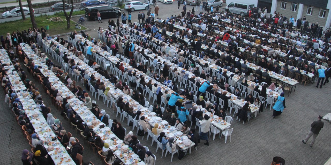 Ordu’da üniversite öğrencileri iftar sofrasında buluştu