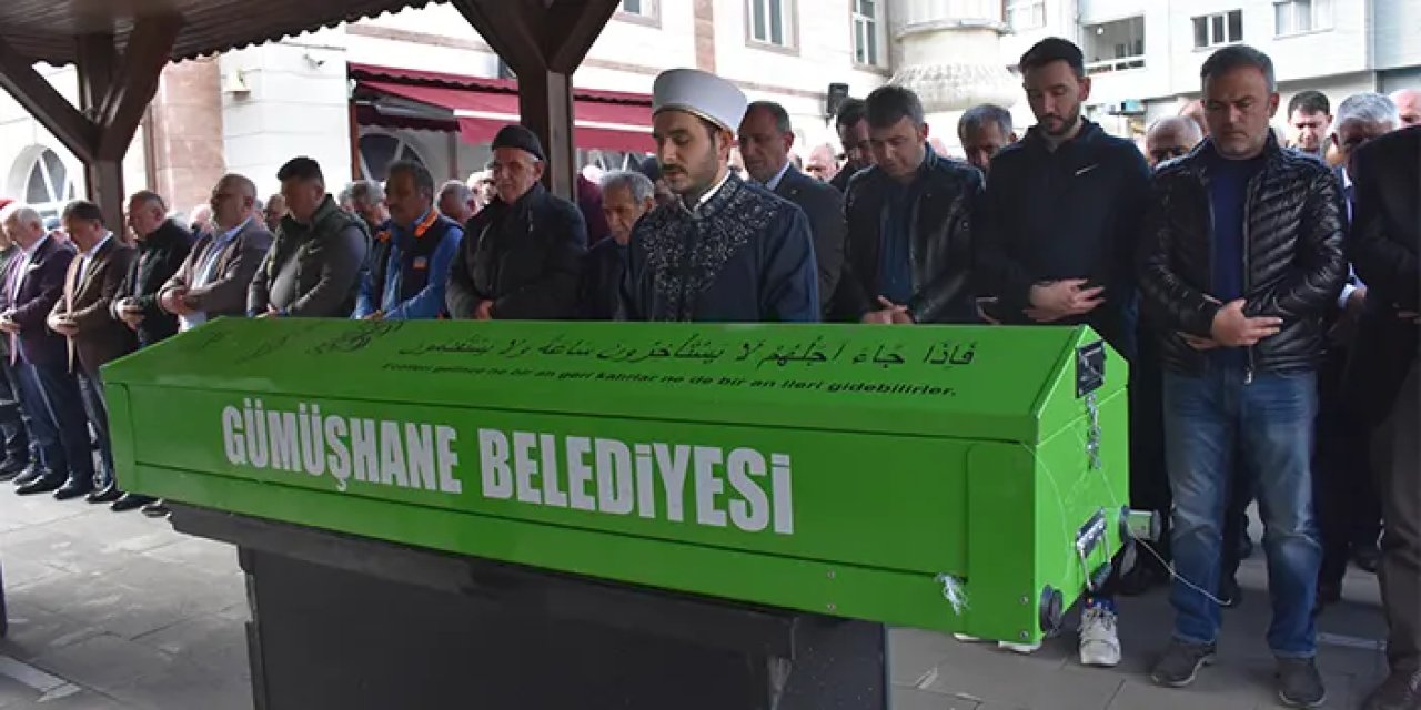 İstanbul'daki yangında ölen Derelioğlu, Gümüşhane'de son yolculuğuna uğurlandı