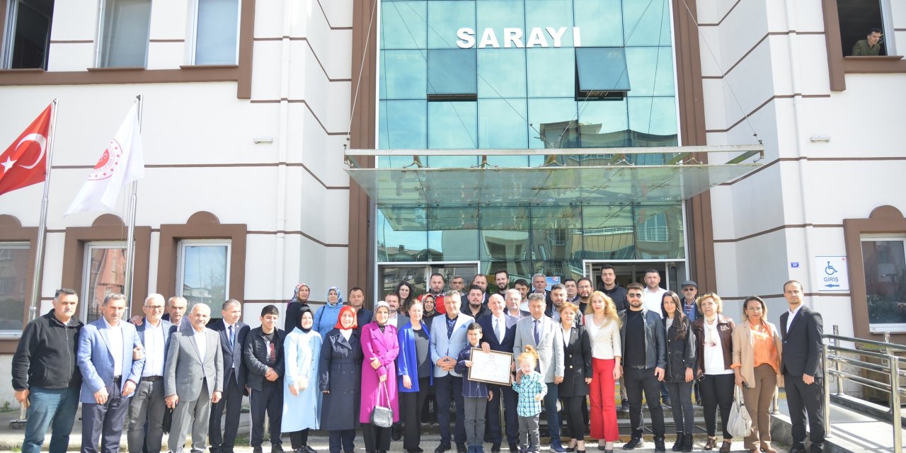 Samsun'da Terme Belediye Başkanı Şenol Kul, mazbatasını aldı