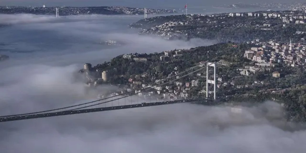 İstanbul'u sis kapladı! Deniz ulaşımında aksama