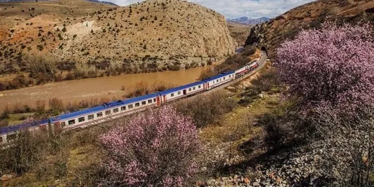 Ankara-Tatvan ve Ankara-Diyarbakır Turistik Tren Seferleri Başlıyor