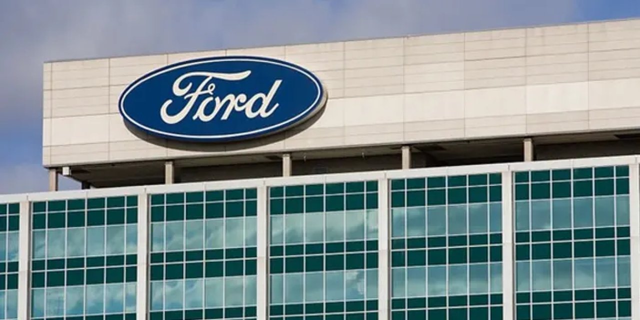Ford, Yangın Riski Nedeniyle 42 Bin SUV'yi Geri Çağırıyor; NHTSA Soruşturma Başlattı