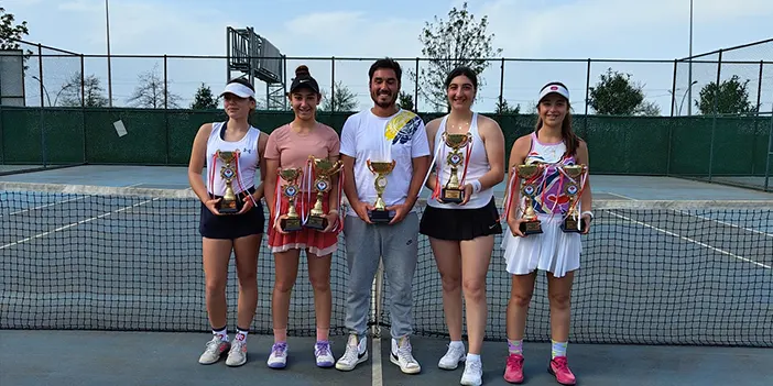 Teniste Türkiye Büyükler Bahar Kupası müsabakaları Trabzon'da sürüyor