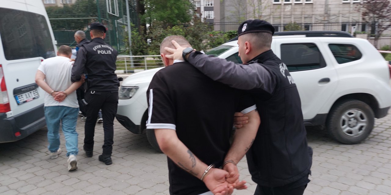 Samsun'da uyuşturucu ticareti yapan 4 kişi tutuklandı