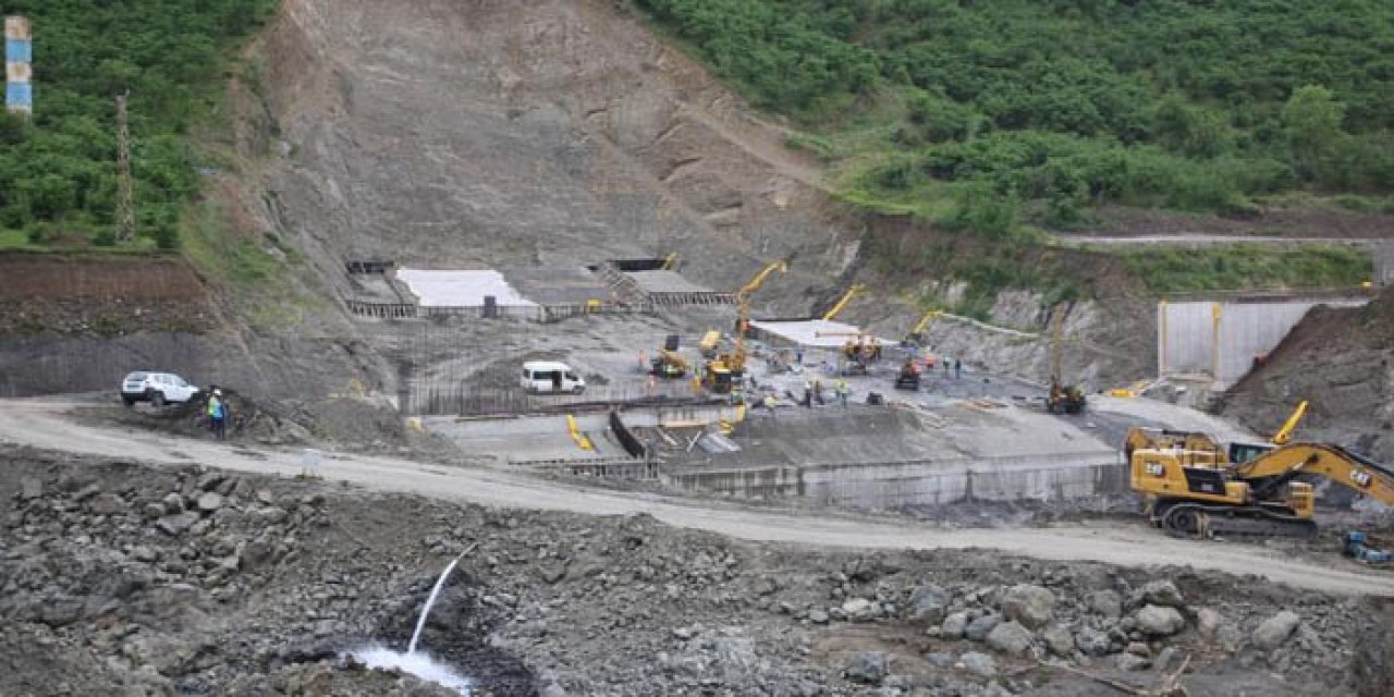 Samsun'da, Salıpazarı Barajı inşaatı ve Terme Çayı ıslah çalışmaları sürüyor