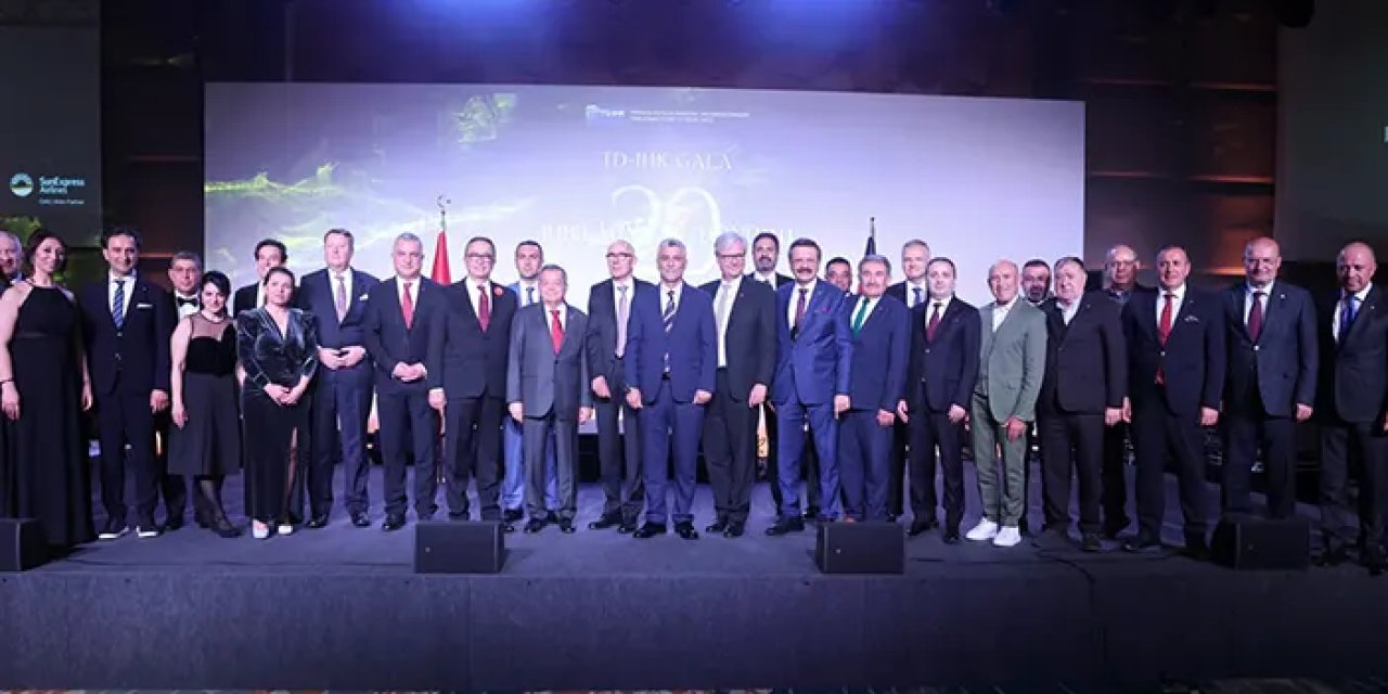 TATSO'nun 20. Yılı Berlin'de kutlandı! Trabzon'dan Başkan Çelebi katıldı