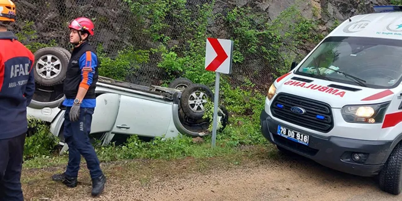 Karabük'te otomobil takla attı! 2 kişi yaralandı