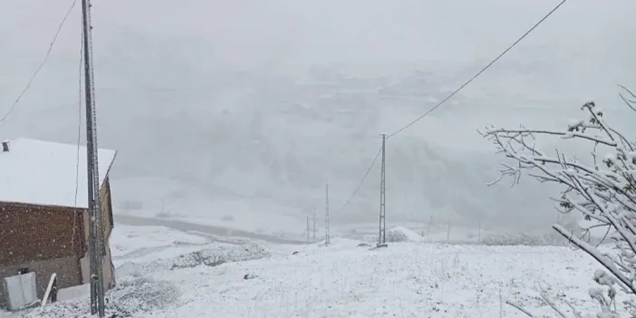 Rize'de Mayıs ayında kar sürprizi! Anzer Yaylası beyaza büründü