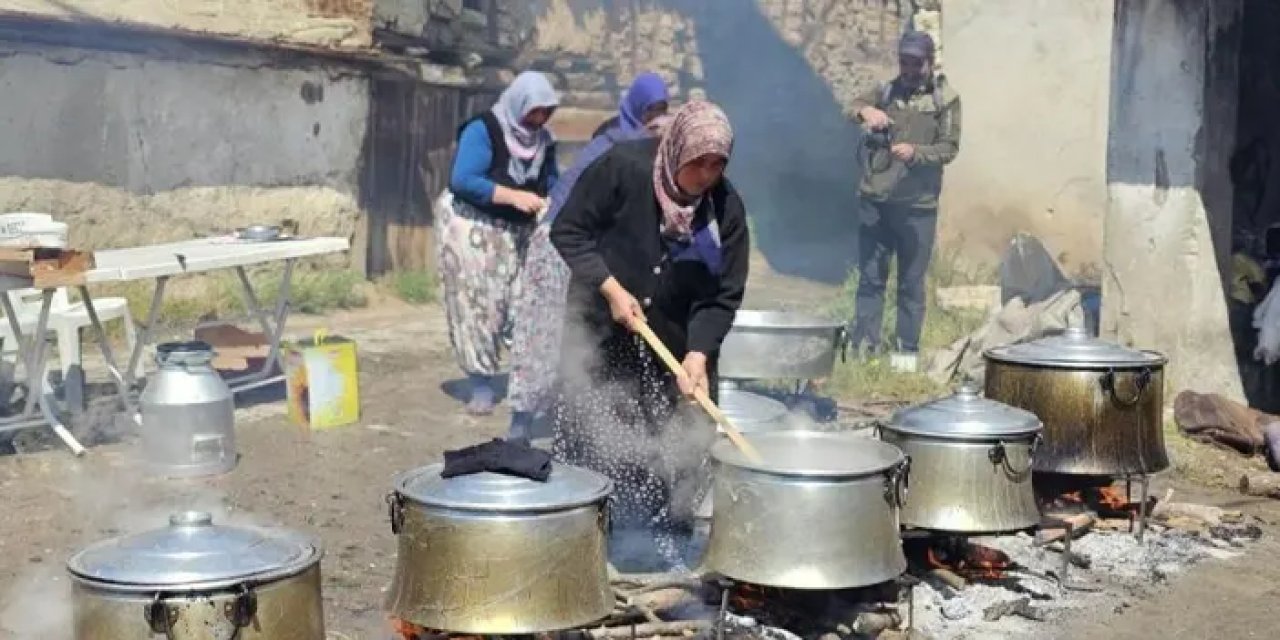 Bursa'da bu yemek yılda bir kez pişiriliyor! Gelenek 671 yıldır sürüyor