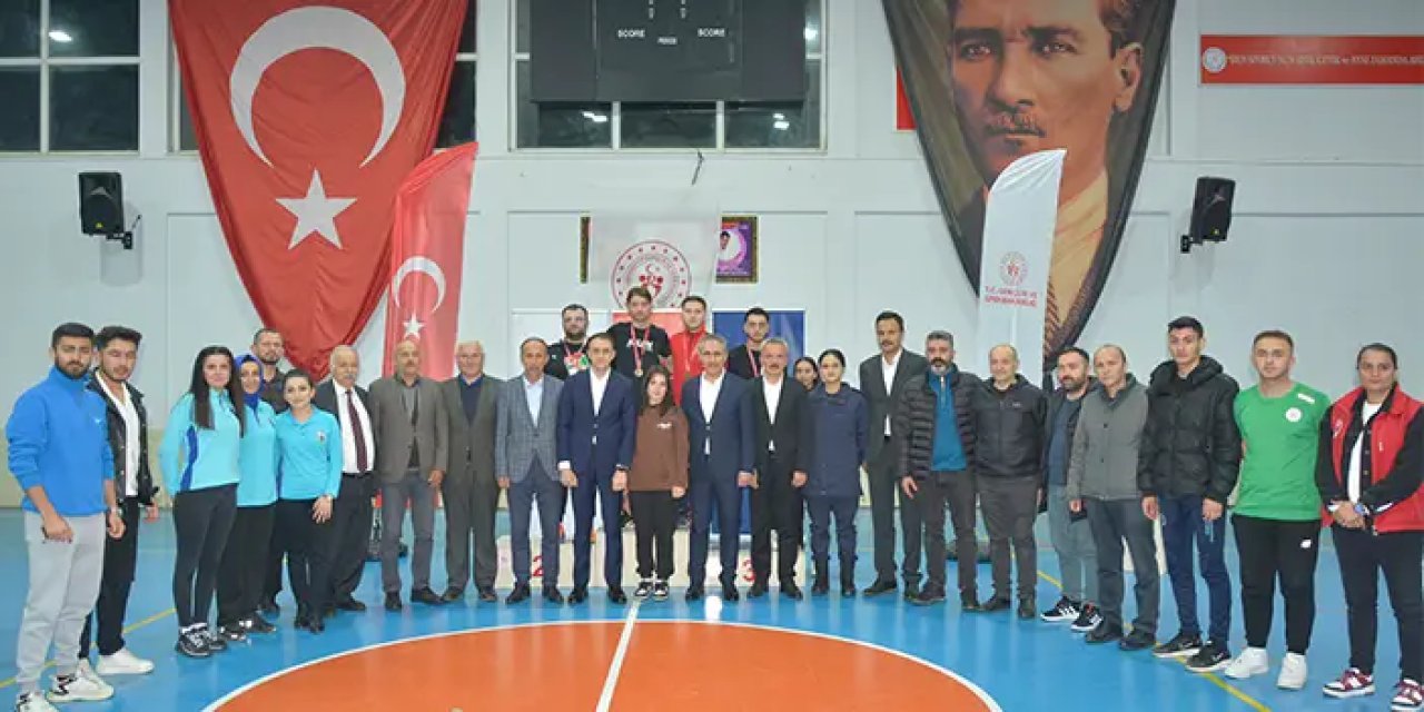 Trabzon'da düzenlenen masa tenisi turnuvası sona erdi