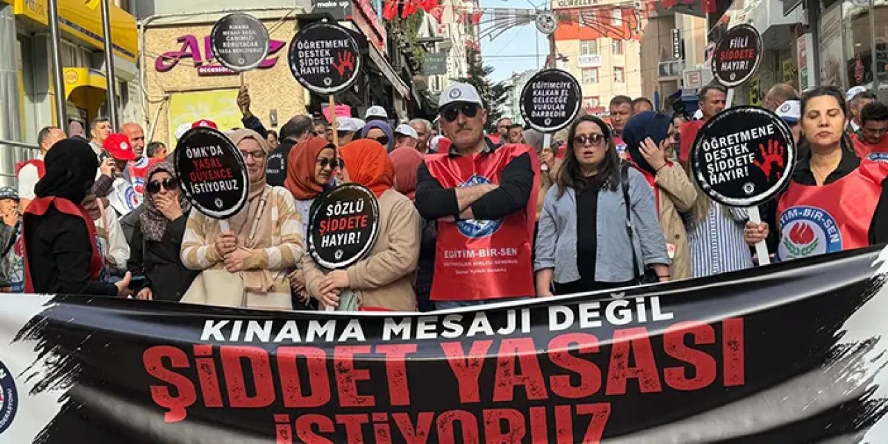 Giresun'da öğretmenlerden protesto! Yürüyüş düzenlediler