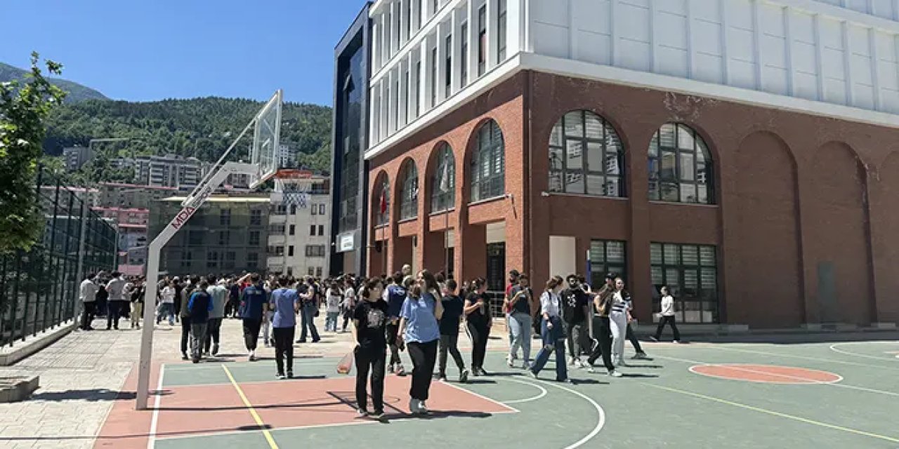 Trabzon ve çevre illerde LGS heyecanı sona erdi