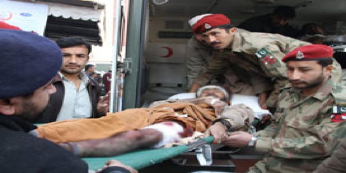 Pakistan sınırında patlama: 14 ölü