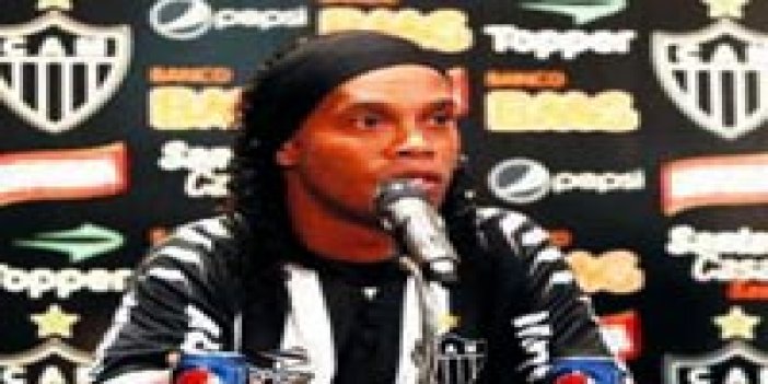 Ronaldinho'yu bu fotoğraf yaktı
