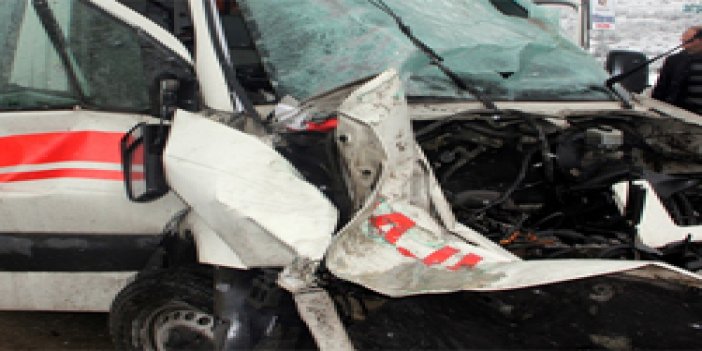 Samsun'da ambulans kazası