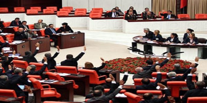 Sendikalar Yasası Meclis'te kabul edildi