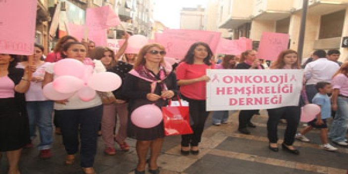 Trabzon'da meme kanseri için yürüdüler