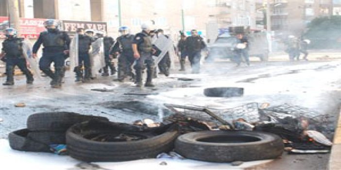 Diyarbakır'da sokaklar savaş alanı